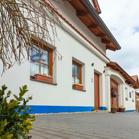 Apartment Bb Dolní Bojanovice